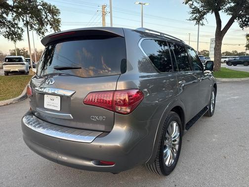 2016 INFINITI QX80 Base