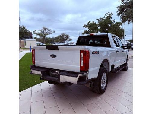 Oxford White 2026 Ford F-250 XLT