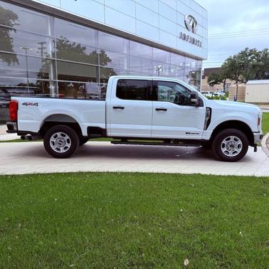 Oxford White 2026 Ford F-250 XLT