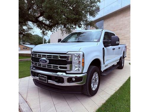 Oxford White 2026 Ford F-250 XLT