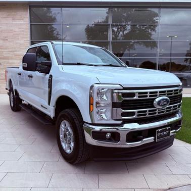 Oxford White 2026 Ford F-250 XLT