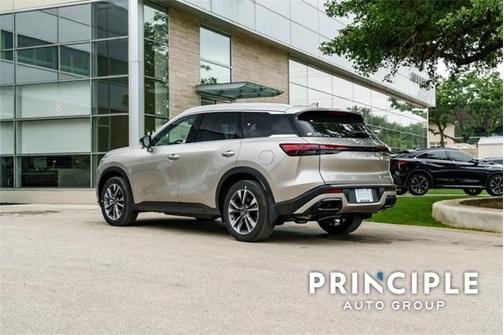 2025 INFINITI QX60 Luxe