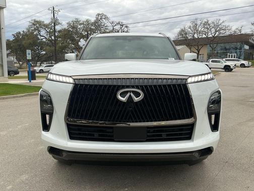 Radiant White 2026 INFINITI QX80 AUTOGRAPH