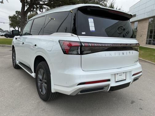 Radiant White 2026 INFINITI QX80 PURE
