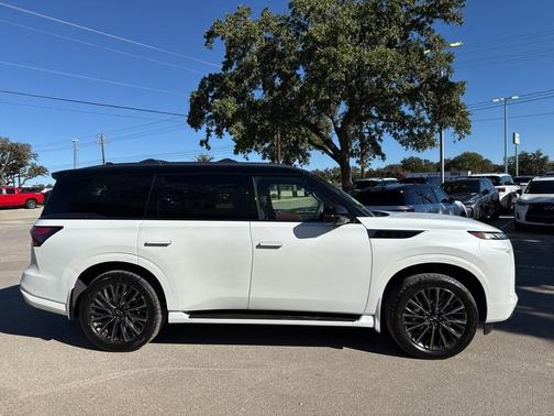 2026 INFINITI QX80 AUTOGRAPH