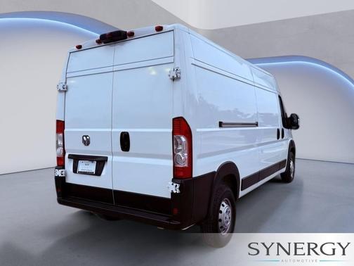 White 2025 RAM ProMaster 2500 High Roof