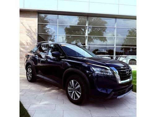 Deep Ocean Blue 2025 Nissan Pathfinder SL