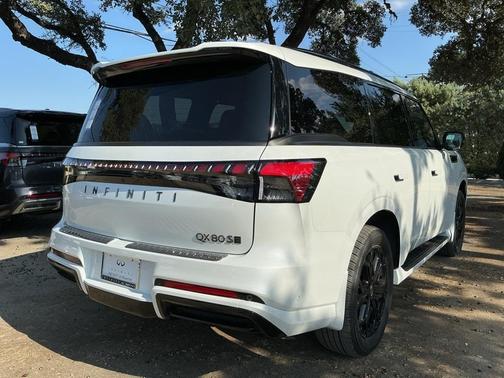 2026 INFINITI QX80 SPORT