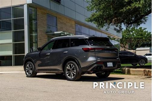 2025 INFINITI QX60 Luxe