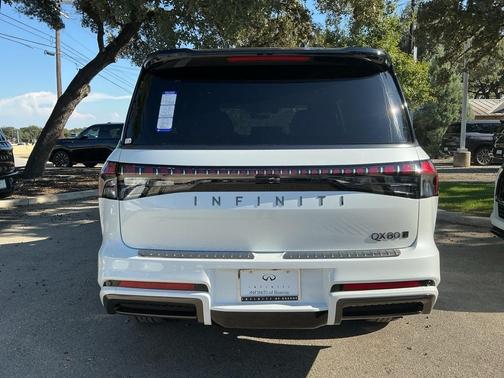 2026 INFINITI QX80 AUTOGRAPH