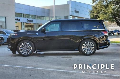 2025 INFINITI QX80 Luxe
