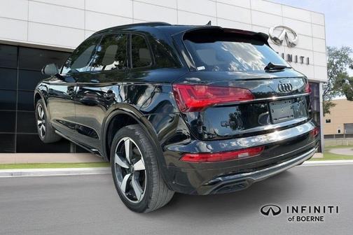 2022 Audi Q5 45 S line quattro Premium
