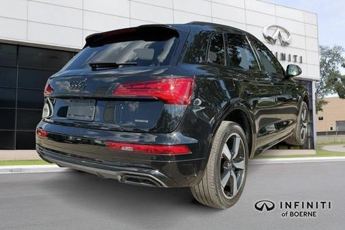 2022 Audi Q5 45 S line quattro Premium
