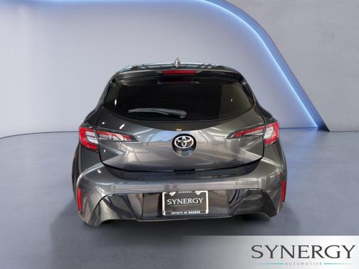 Magnetic Gray Metallic 2022 Toyota Corolla Hatchback XSE