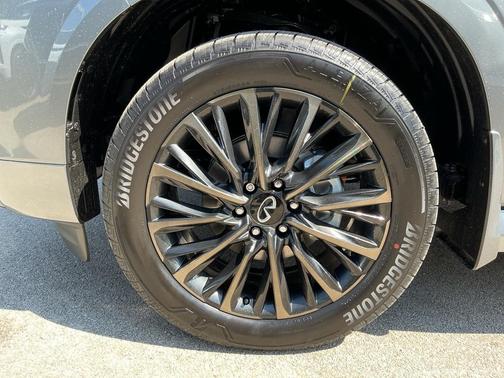 2026 INFINITI QX80 AUTOGRAPH