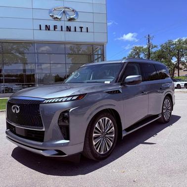 Dynamic Metal 2026 INFINITI QX80 Luxe