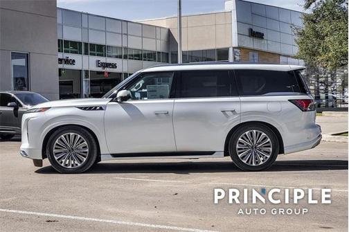 2025 INFINITI QX80 Luxe