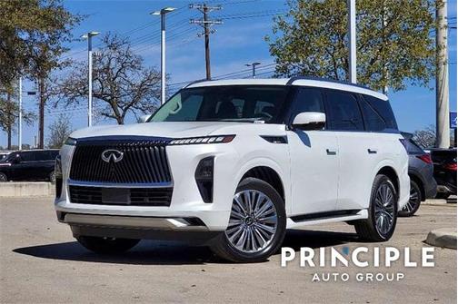 2025 INFINITI QX80 Luxe
