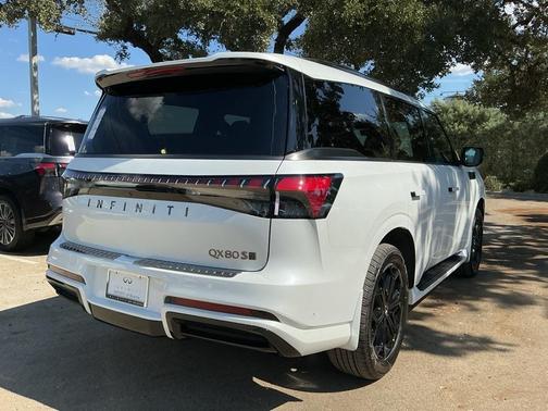 2026 INFINITI QX80 SPORT