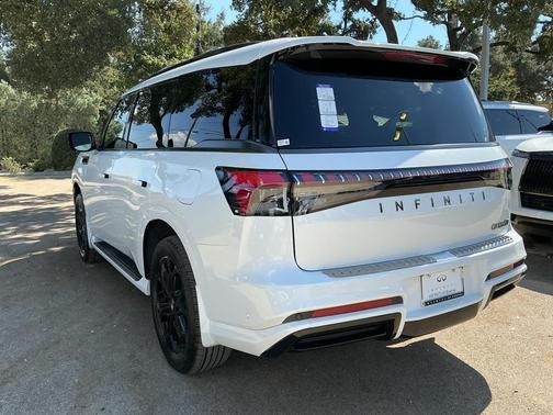 2026 INFINITI QX80 SPORT
