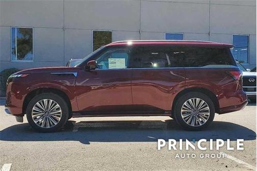 2025 INFINITI QX80 Luxe