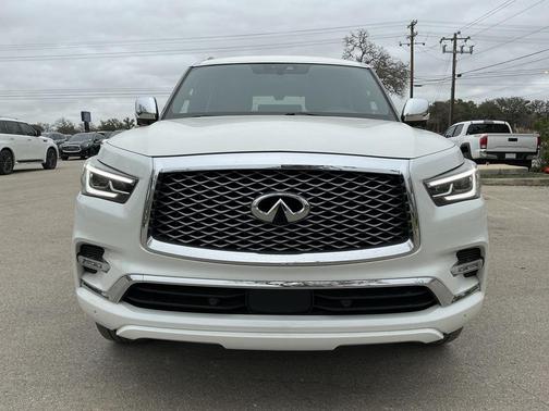 2023 INFINITI QX80 SENSORY