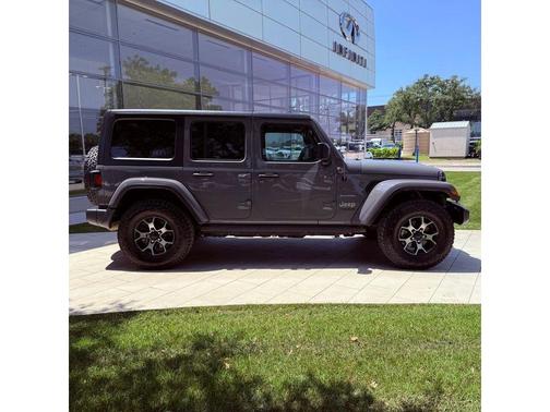 Sting Gray Clearcoat 2018 Jeep Wrangler Unlimited Sahara