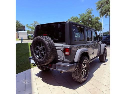 Sting Gray Clearcoat 2018 Jeep Wrangler Unlimited Sahara