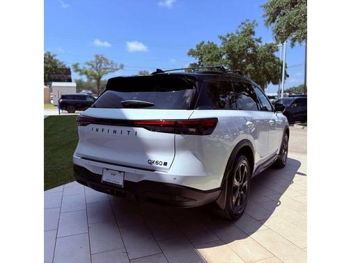 Rad Wht 2026 INFINITI QX60 AUTOGRAPH