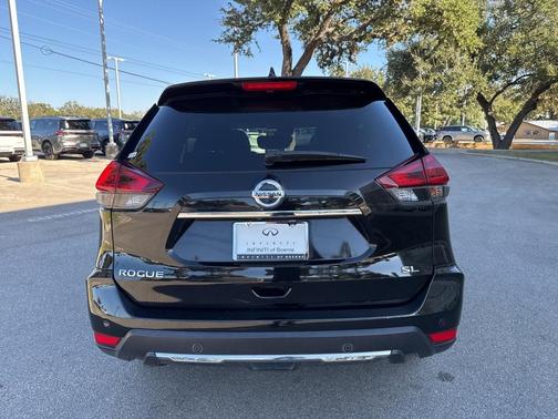 2020 Nissan Rogue SL