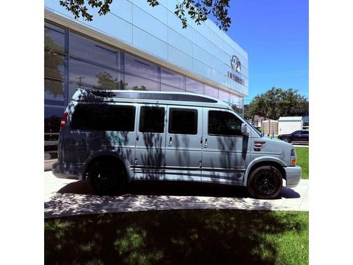 Summit White 2025 GMC Savana 2500 Work Van