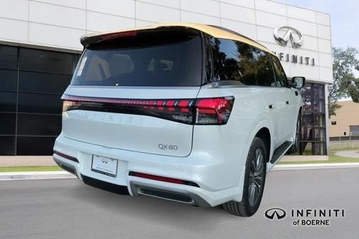 2026 INFINITI QX80 Luxe