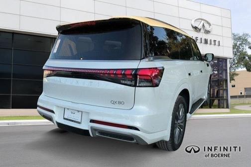 2026 INFINITI QX80 Luxe