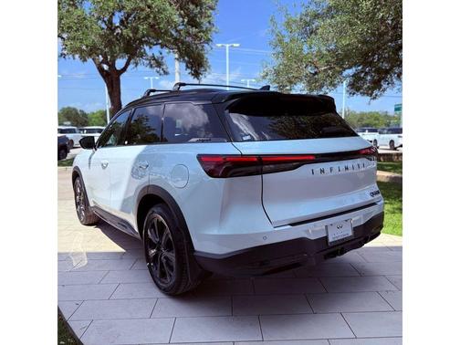 Rad Wht 2026 INFINITI QX60 AUTOGRAPH