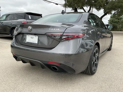 2024 Alfa Romeo Giulia Veloce