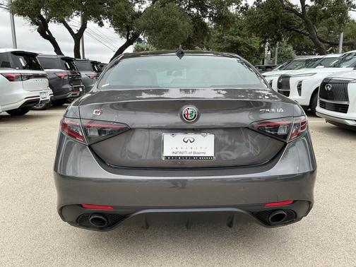 2024 Alfa Romeo Giulia Veloce