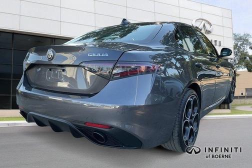 2024 Alfa Romeo Giulia Veloce