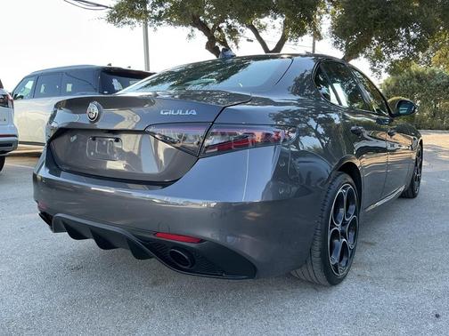 2024 Alfa Romeo Giulia Veloce