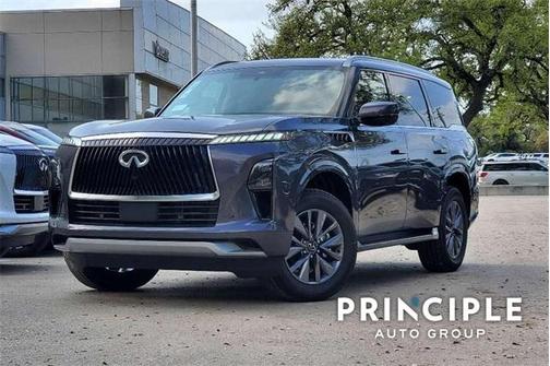 2025 INFINITI QX80 PURE