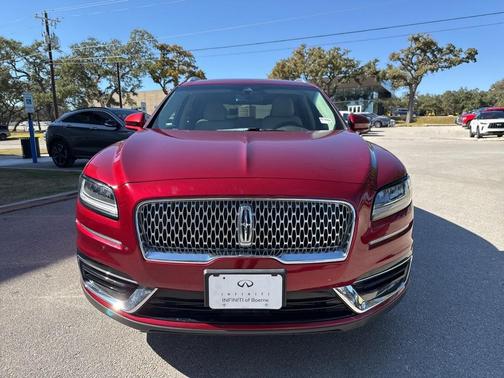 2019 Lincoln Nautilus Select