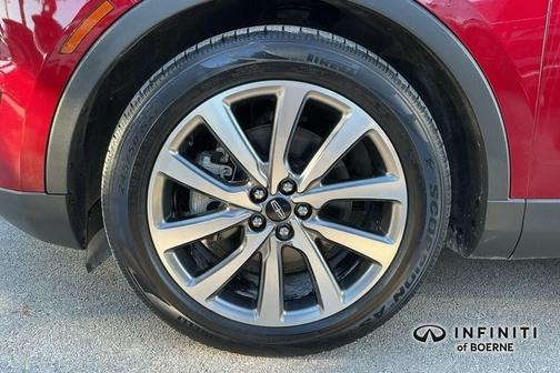 2019 Lincoln Nautilus Select