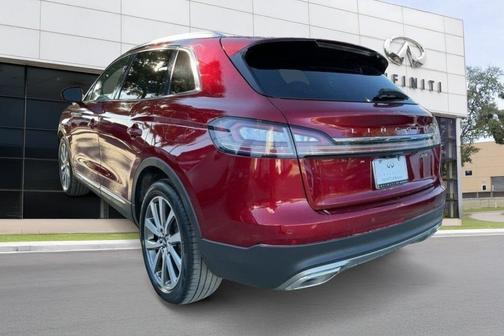 2019 Lincoln Nautilus Select