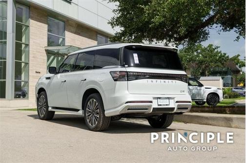 2025 INFINITI QX80 Luxe