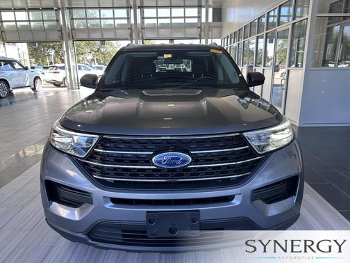 Carbonized Gray Metallic 2022 Ford Explorer XLT