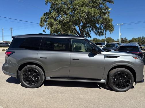 2026 INFINITI QX80 SPORT
