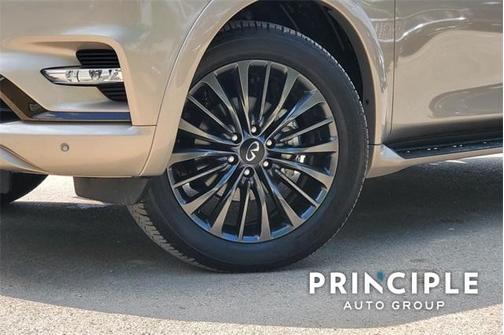2024 INFINITI QX80 SENSORY