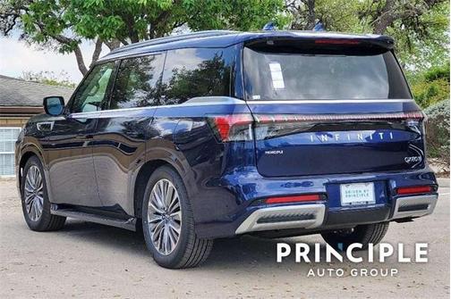 2025 INFINITI QX80 Luxe