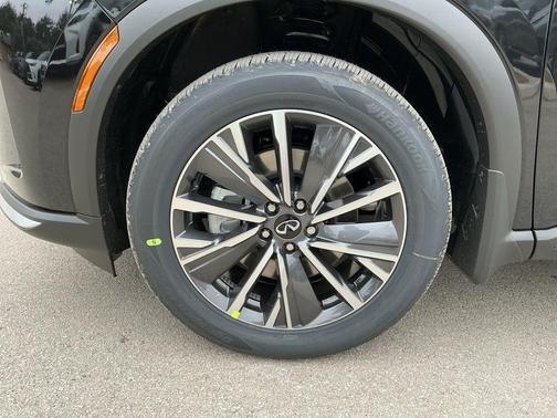 Diamond Black 2026 INFINITI QX60 Luxe
