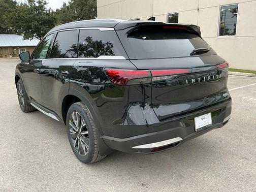 Diamond Black 2026 INFINITI QX60 Luxe