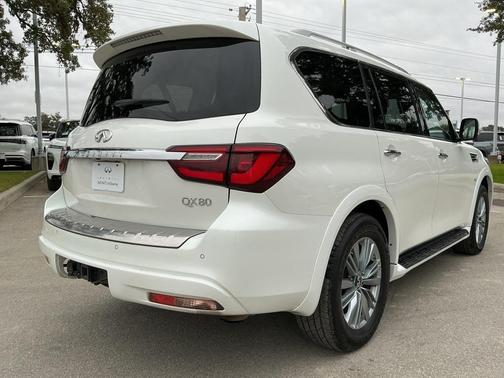 2019 INFINITI QX80 Luxe